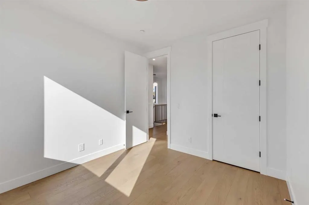 2713 Cochrane Road NW