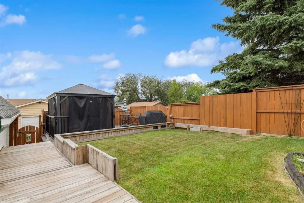 219 Pinemill Road NE