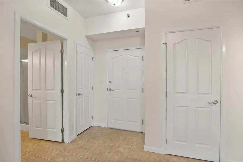 5040 53 Street, #413