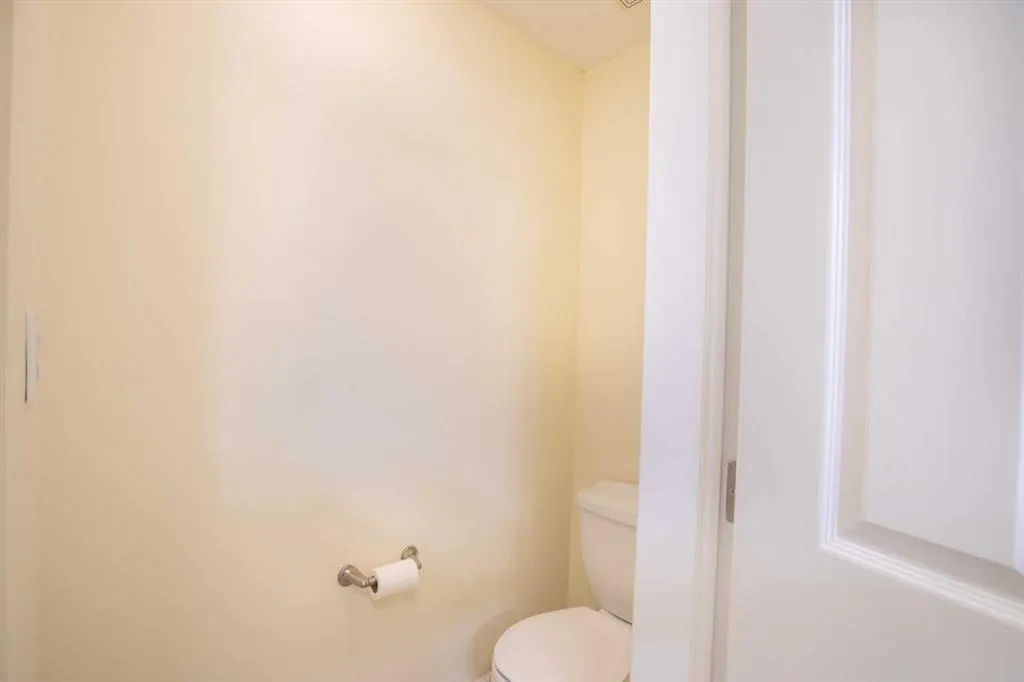 5040 53 Street, #413