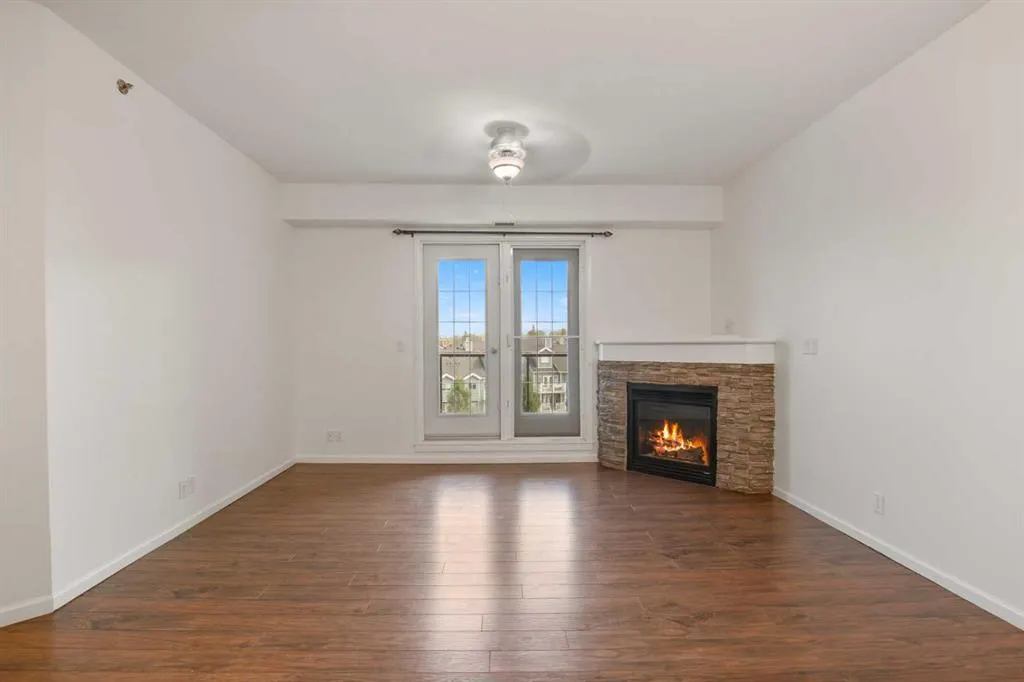 5040 53 Street, #413