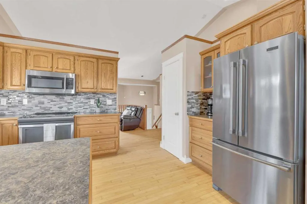 175 Lyons Close