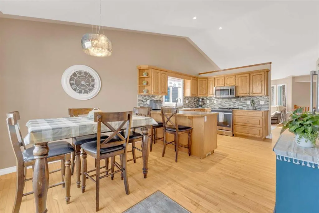 175 Lyons Close