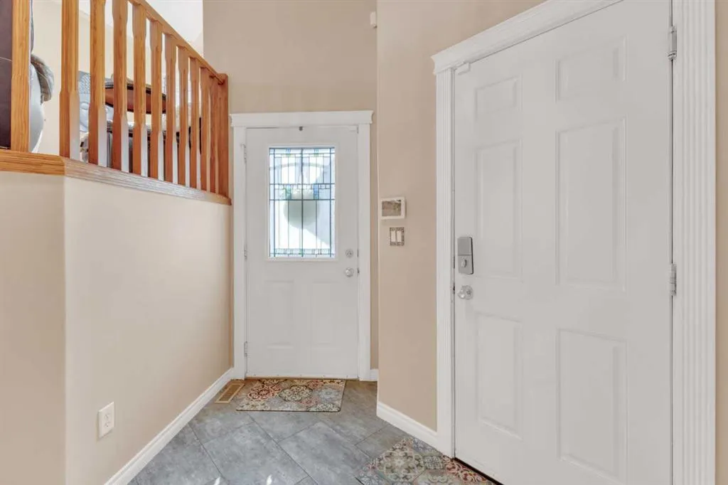 175 Lyons Close