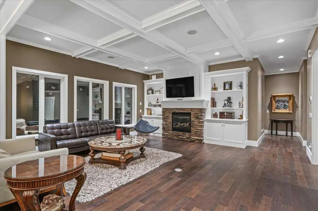 314 Hawk's Nest Hollow