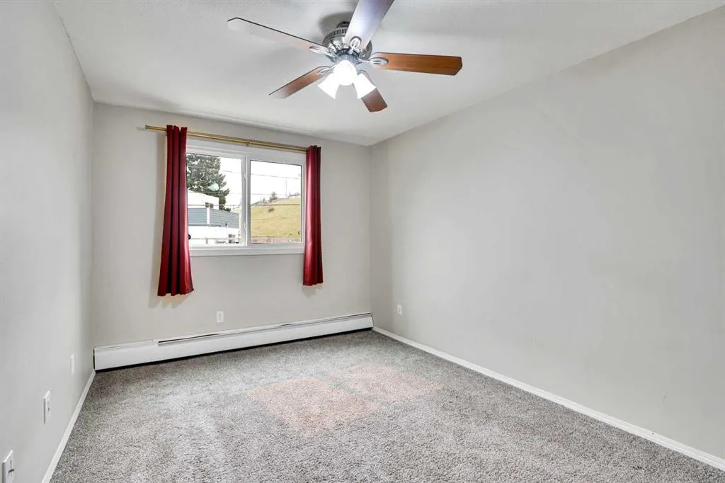 219 Huntington Park Bay NW, #103