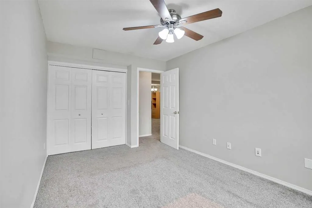 219 Huntington Park Bay NW, #103