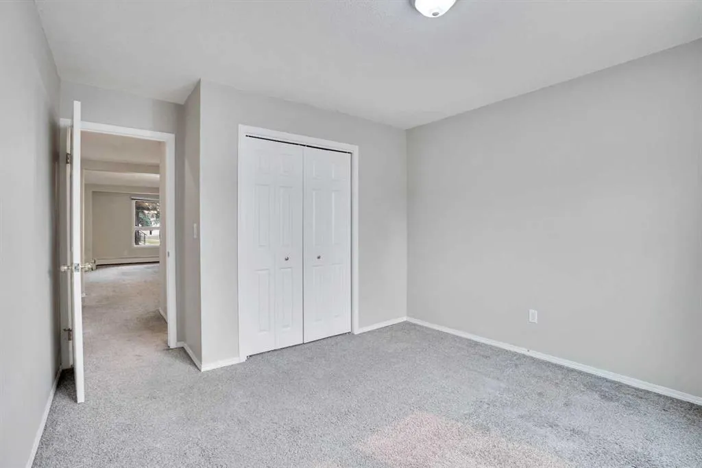219 Huntington Park Bay NW, #103