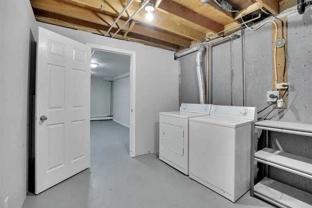 219 Huntington Park Bay NW, #103