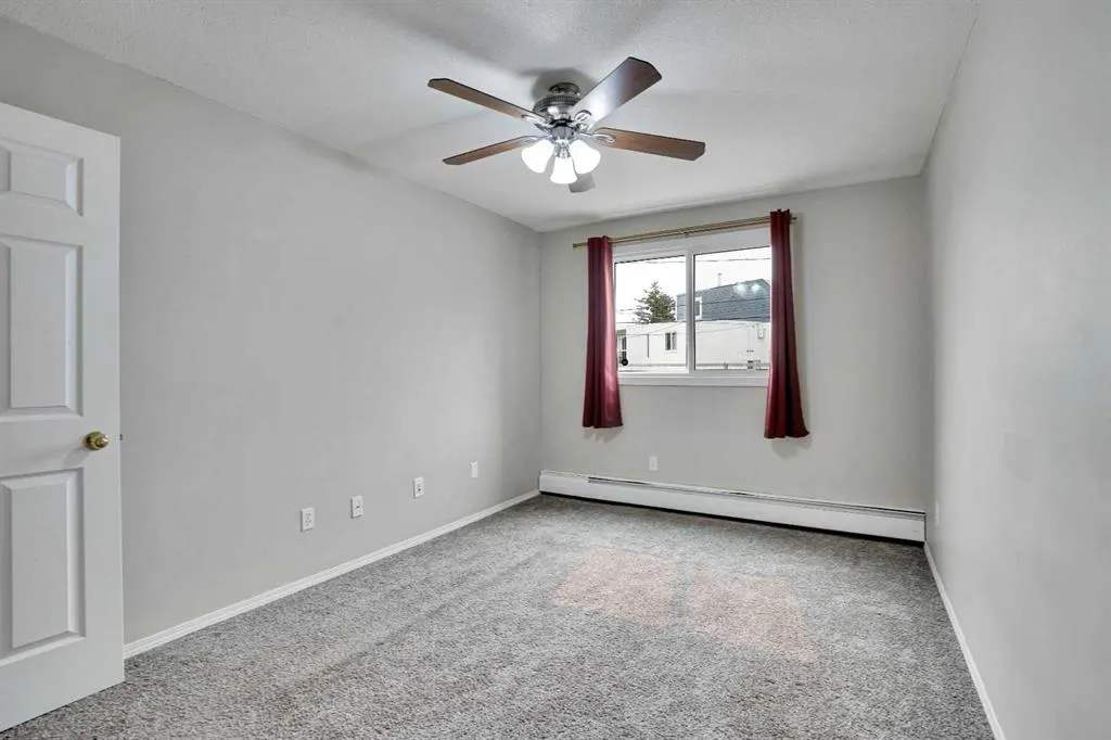 219 Huntington Park Bay NW, #103
