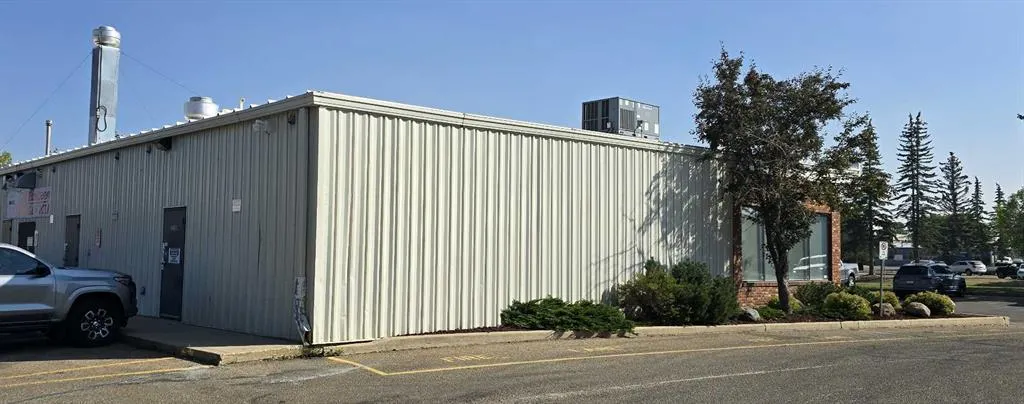 5108 52 Street, #1