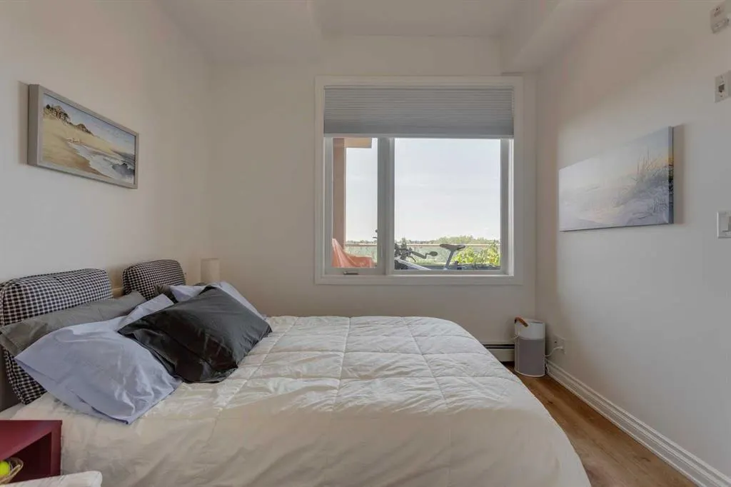 24 Hemlock Crescent SW, #3608