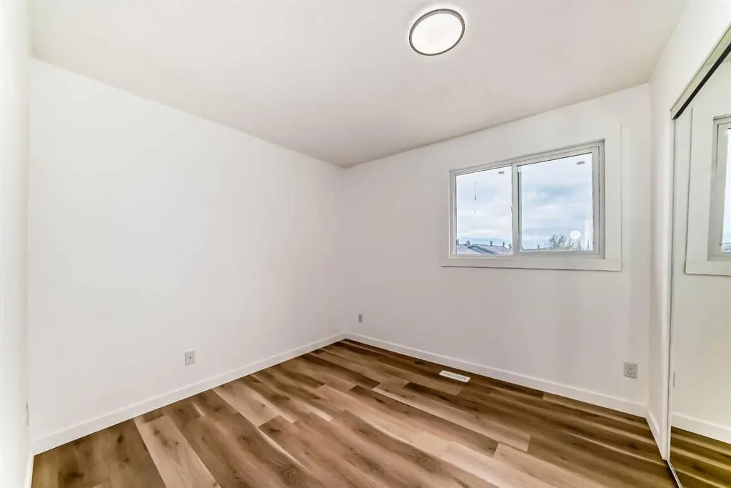 2511 38 Street NE, #26