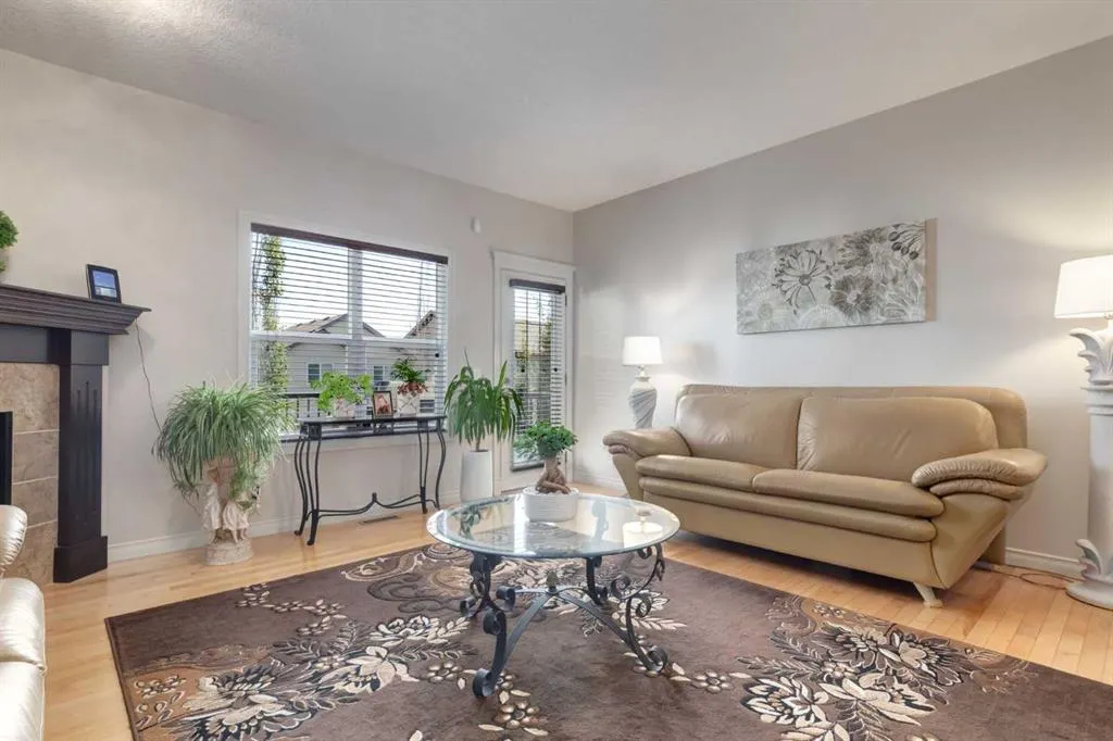 202 Silverado Bank Circle SW