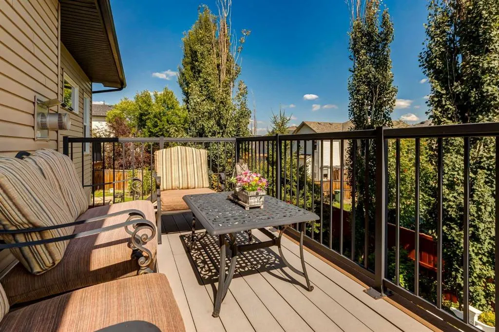 202 Silverado Bank Circle SW