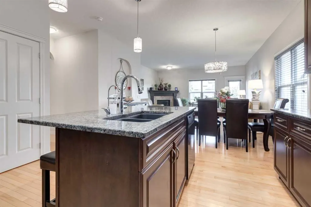 202 Silverado Bank Circle SW