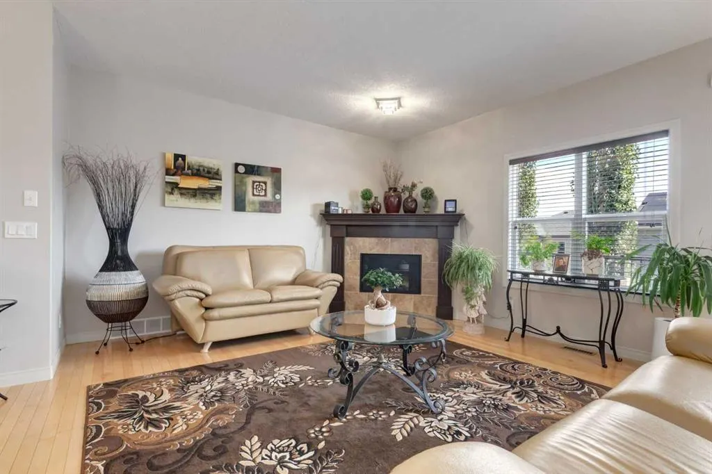 202 Silverado Bank Circle SW