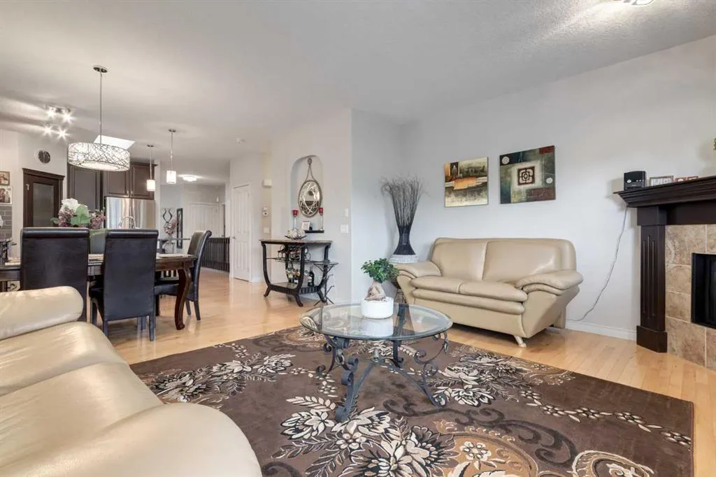 202 Silverado Bank Circle SW