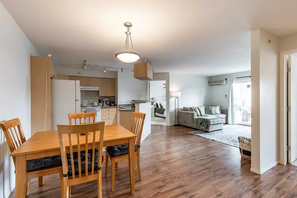 1632 Saamis Drive NW, #418