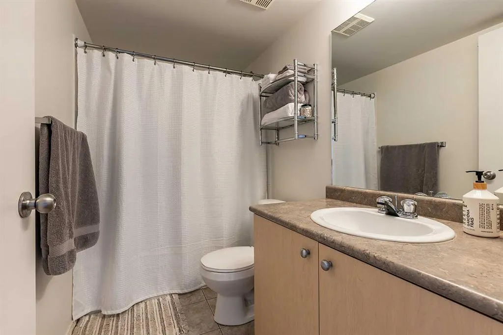1632 Saamis Drive NW, #418