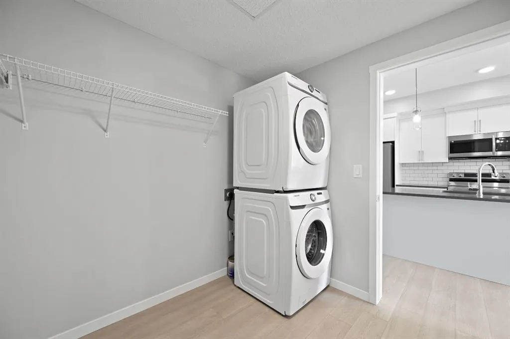 40 carrington Plaza NW, #209