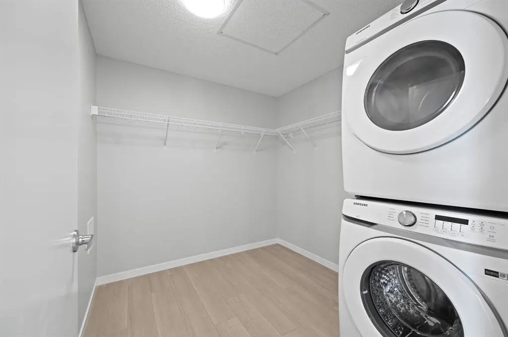 40 carrington Plaza NW, #209
