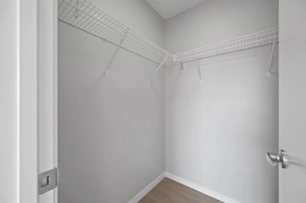 40 carrington Plaza NW, #209