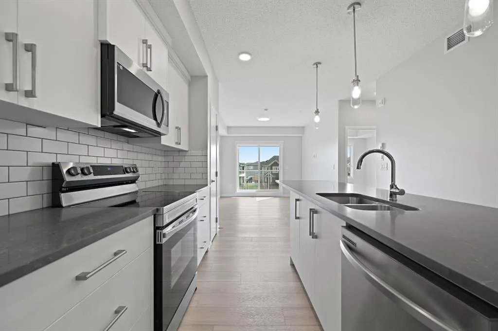 40 carrington Plaza NW, #209