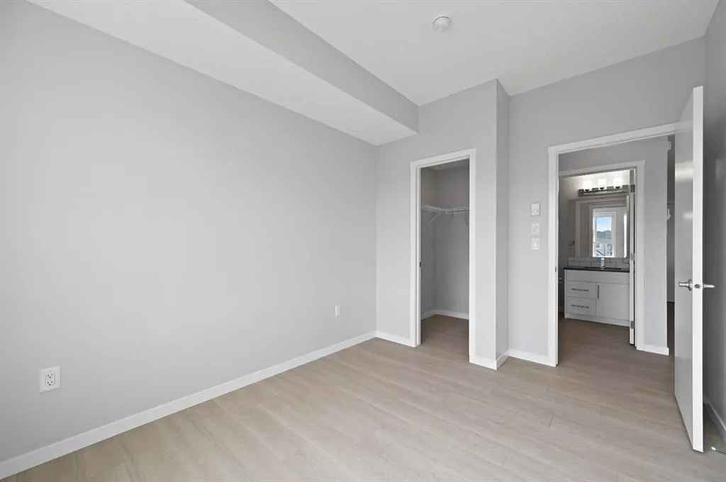 40 carrington Plaza NW, #209