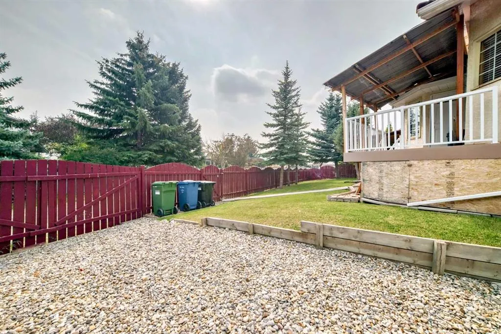 421 Applewood Place SE