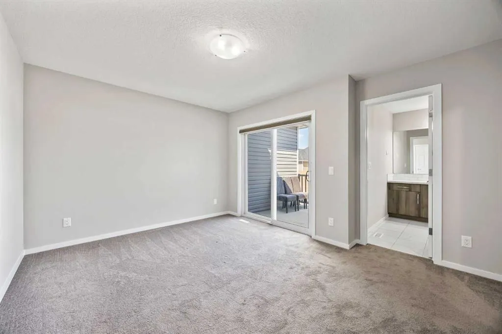 214 Cityside Grove NE