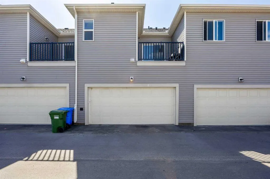 214 Cityside Grove NE