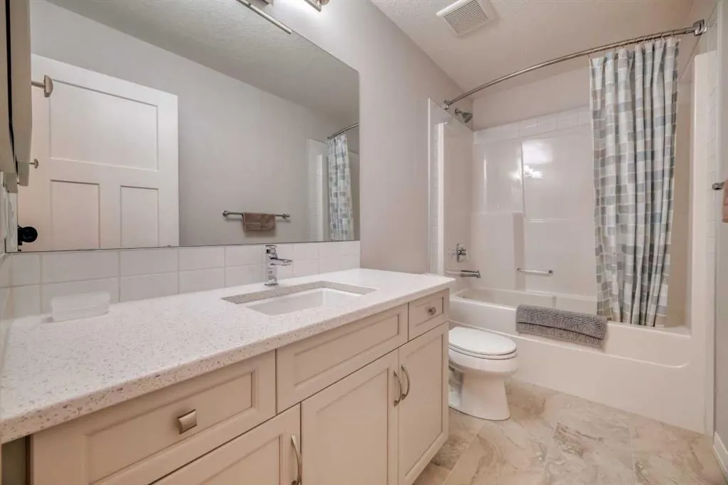 466 Evanston Way NW