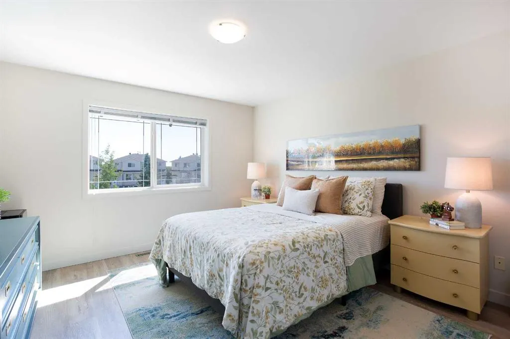 124 Country Hills Gardens NW