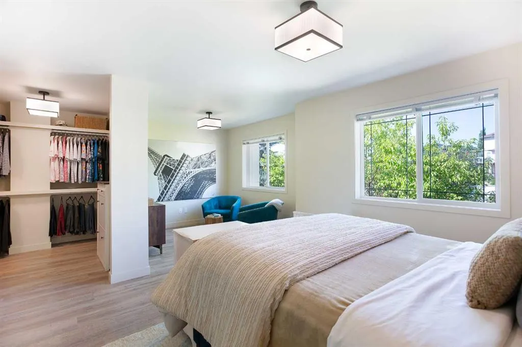124 Country Hills Gardens NW