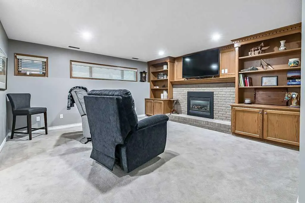 507 Downey Place