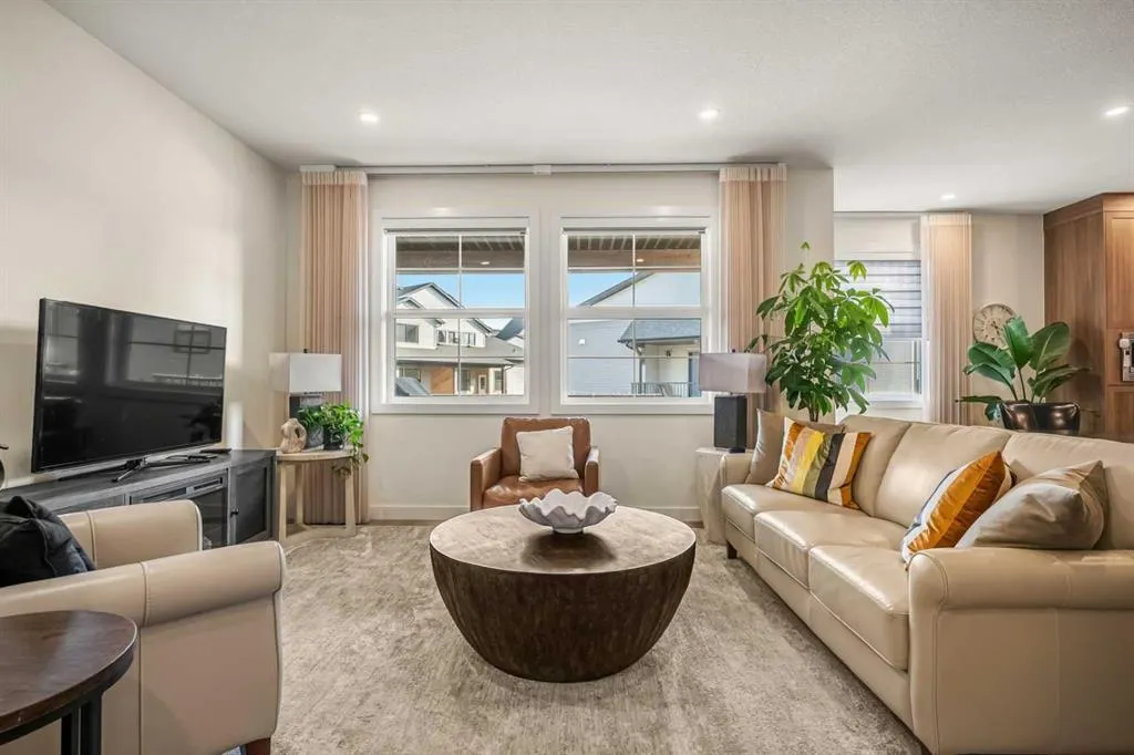 201 Cooperswood Green SW, #203