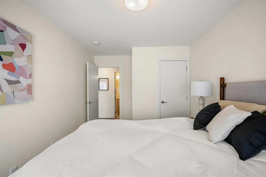 201 Cooperswood Green SW, #203