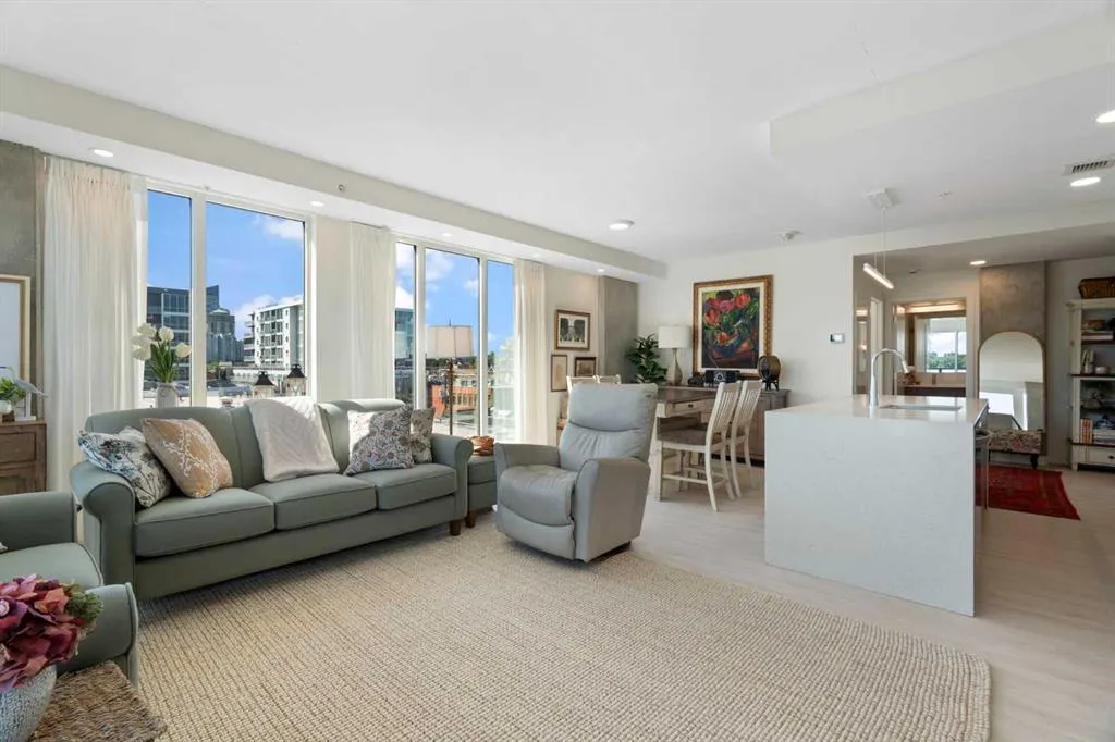 327 9A Street NW, #501
