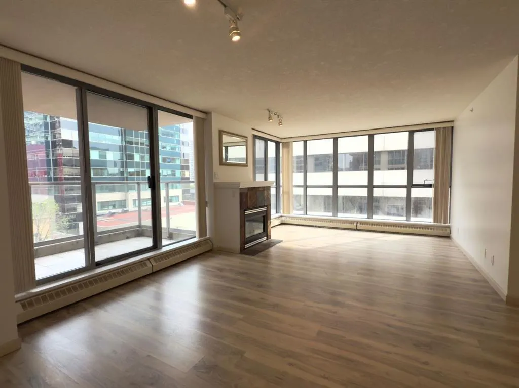 650 10 Street SW, #407