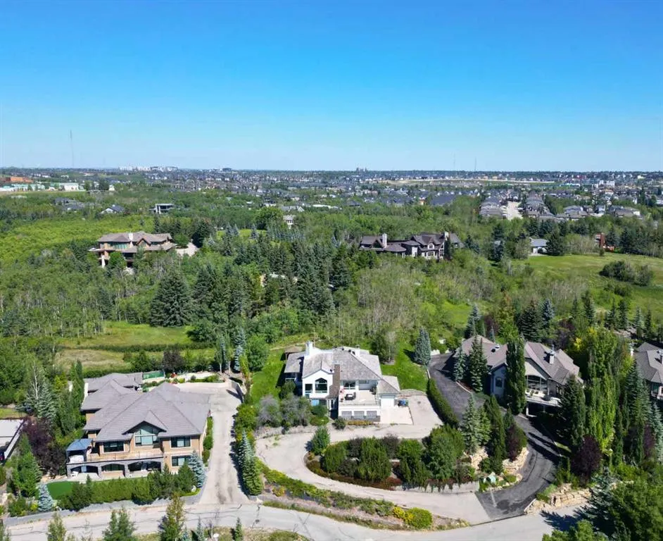 28 Slopes Grove SW