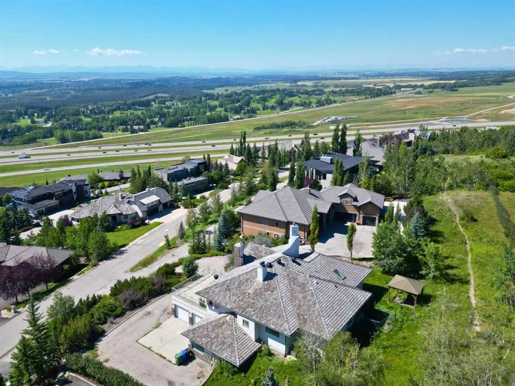 28 Slopes Grove SW