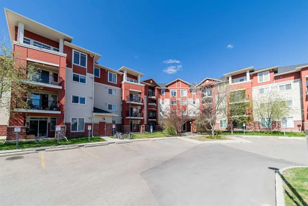 156 Country Village Circle NE, #114