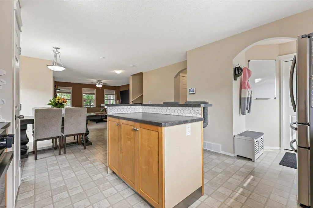 67 Copperfield Heights SE