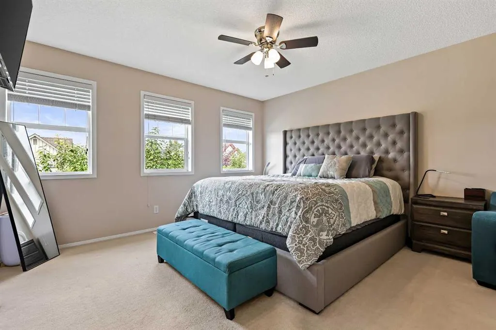 67 Copperfield Heights SE
