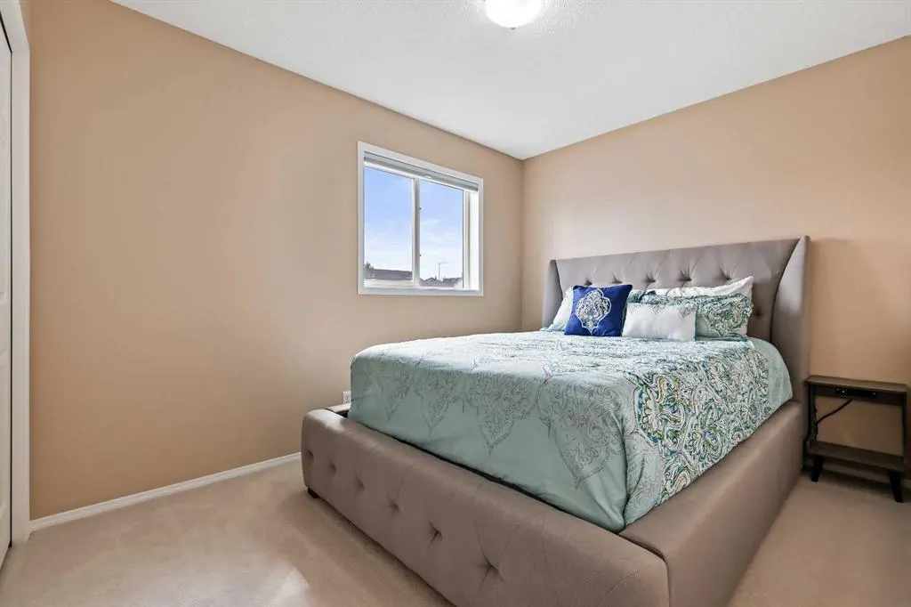 67 Copperfield Heights SE