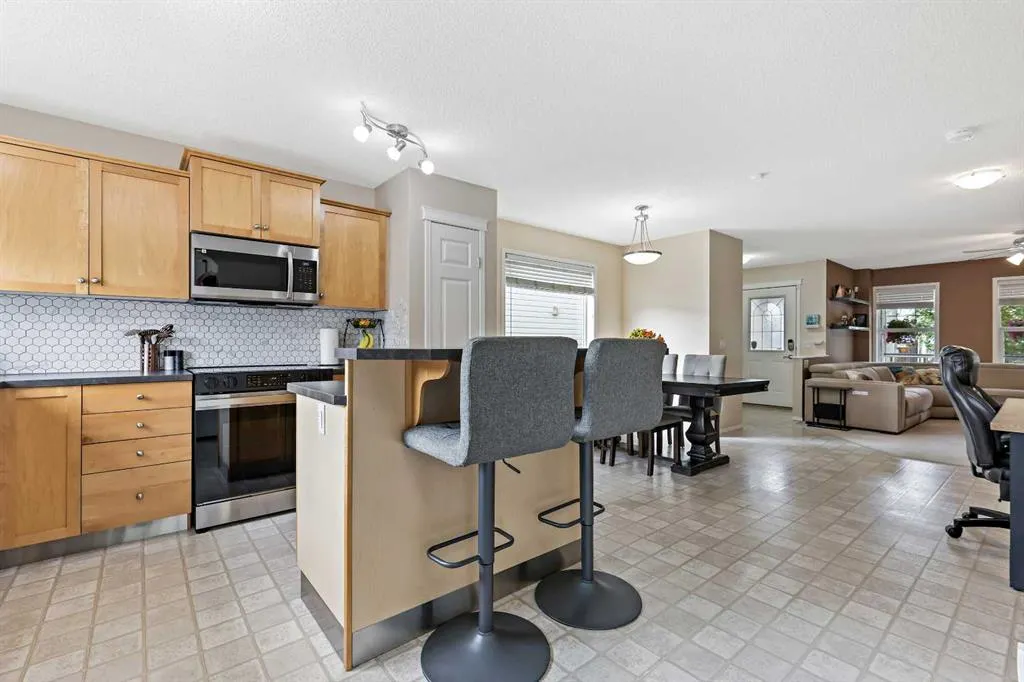 67 Copperfield Heights SE