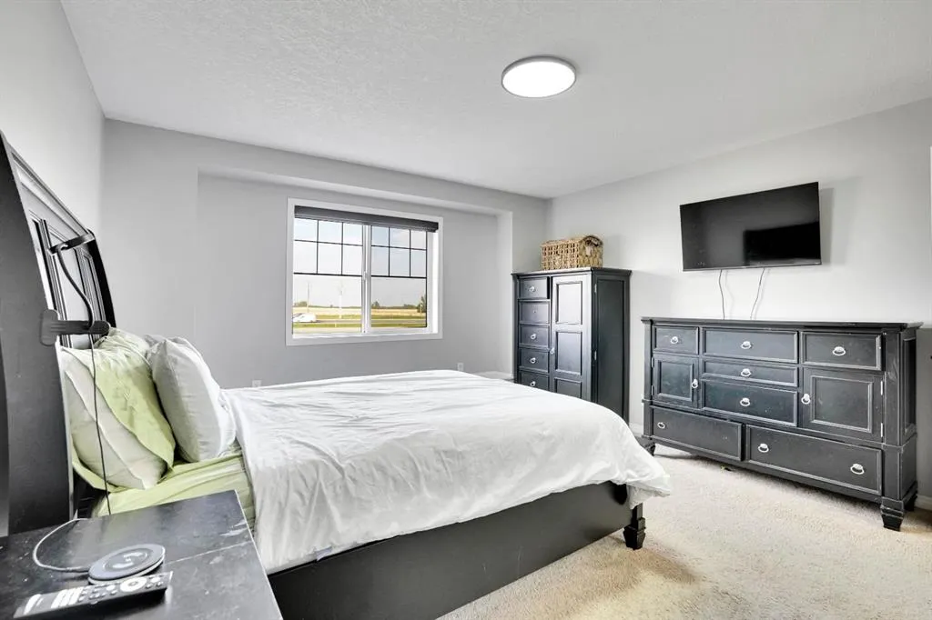 196 Viewpointe Terrace