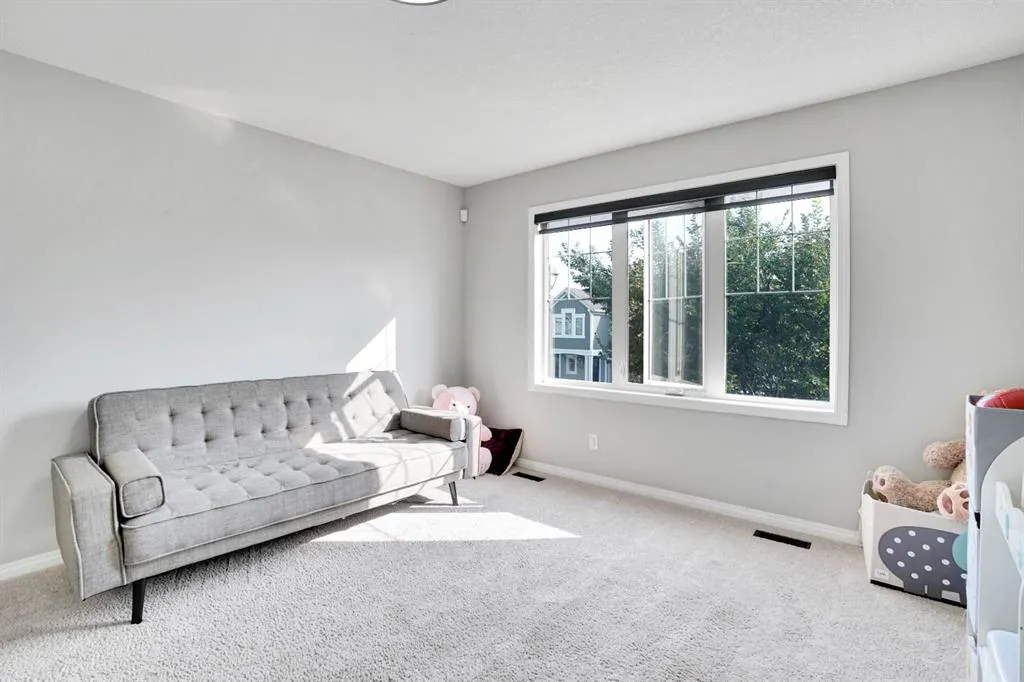 196 Viewpointe Terrace