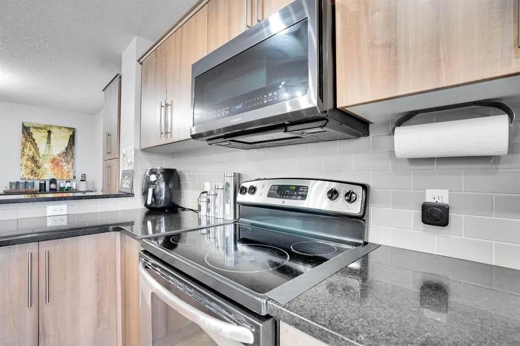 196 Viewpointe Terrace